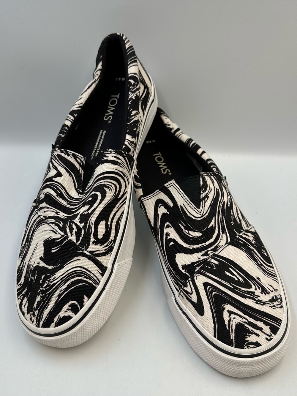 Toms Slip On Flat Sneaker Alpargata Fenix Mens 8.5 Black White Marbled Swirl